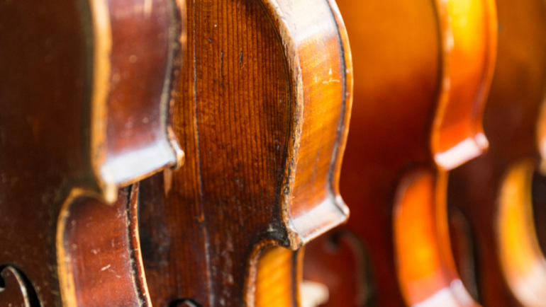 ENSEMBLE DE CORDES