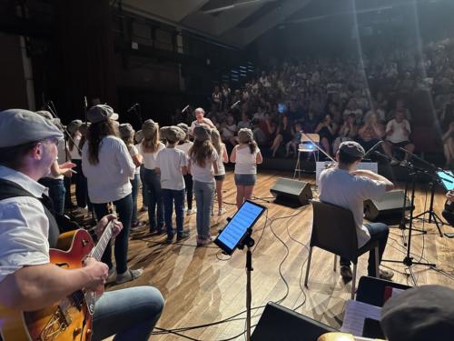 0D847322-E989-4B77-B17B-CEF7FDE68FCF 1 105 c