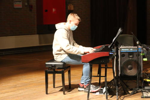 16FCC2DC-2C05-46C4-BE6E-A73A1AA94E1A 1 105 c