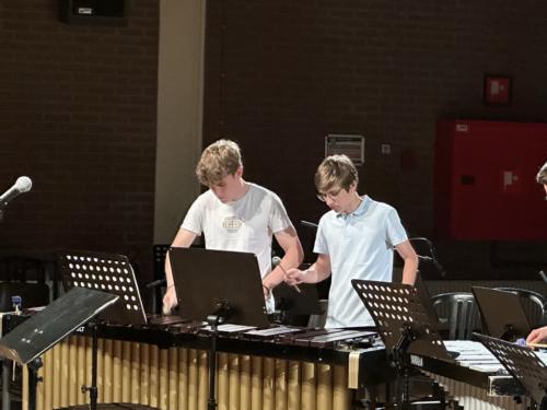 1B48ACEB-3044-4108-98B2-12C8AF4F5F5E 1 105 c (1)