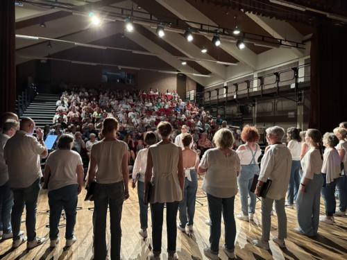 398EF800-691F-4BA5-A036-97DC51F72448 1 105 c