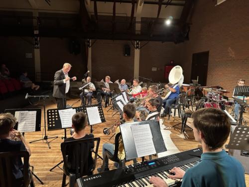 45D1C41A-C04A-4D5E-A94D-9D7E4C9489AF 1 105 c (1)