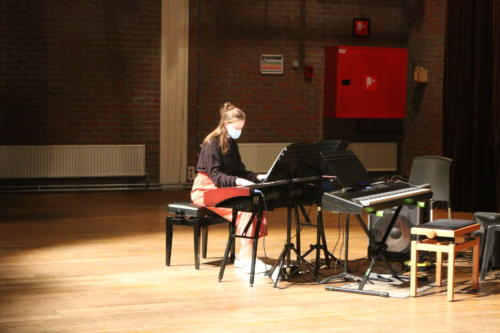 4E33E6E6-D986-4B6E-9440-1FC05A6BAD2B 1 105 c