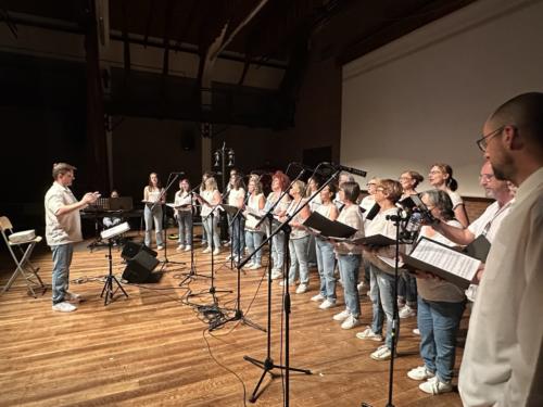 4F0A59D8-C45D-4EDC-92D9-A305E0143FDD 1 105 c