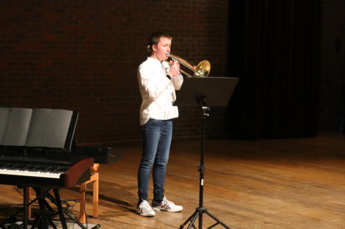 53FF3954-A5EA-4893-86A6-316CF7395D85 1 105 c