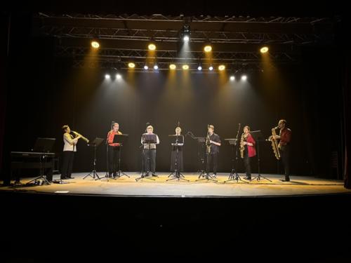 64B3A05D-8376-453B-B064-DC935718794E 1 105 c