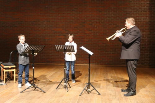 70C706D2-B7A1-4C6B-9879-EC2CDEDDD674 1 105 c