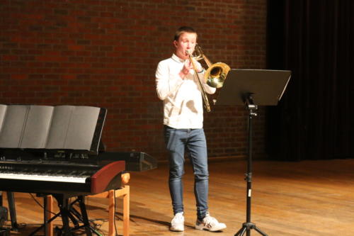 8613006E-5D28-47E7-95C9-6E46B19574B1 1 105 c