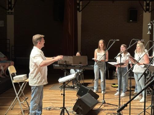 89C79AE4-4DDB-4FFF-BB52-48DD565566F2 1 105 c