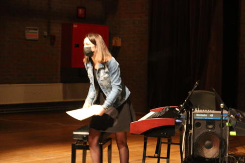 9E996250-24BE-4F37-B78A-2757E081341E 1 105 c