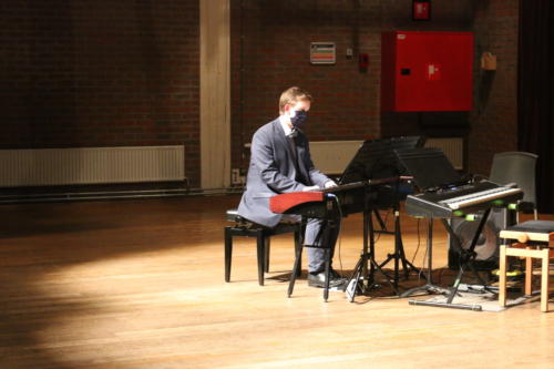 BB6BA854-50F4-44BB-B5D8-980DED942D3F 1 105 c