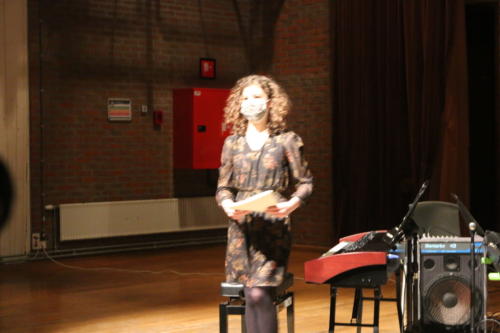 CC5E50F3-9635-4C40-8E69-76A155988A1F 1 105 c