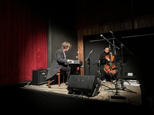 E8C51D6F-8B57-4DF1-8317-10CC9DA1A868 1 105 c